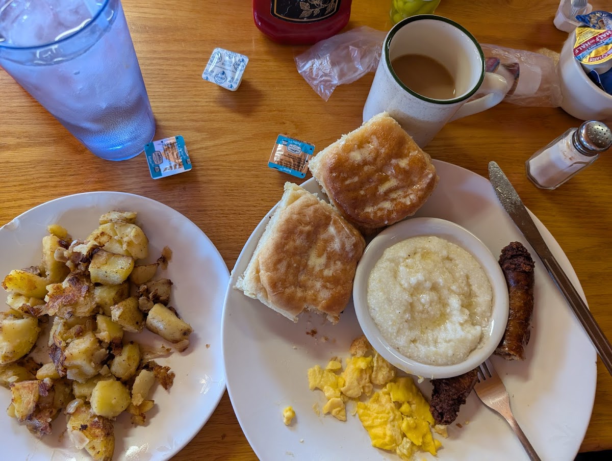 Sunshine Pancake House - Photo 1