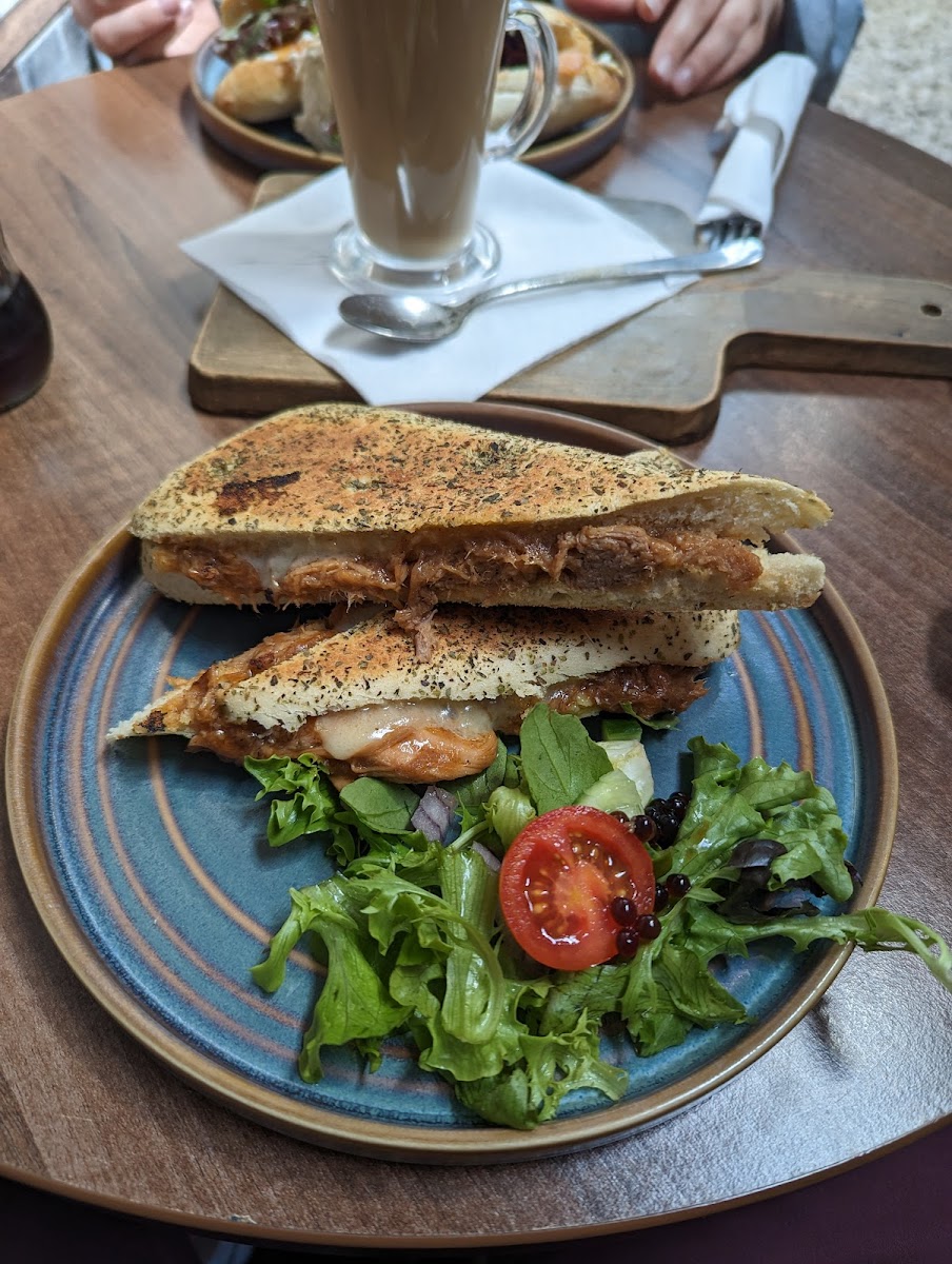 The Green Door Deli - Photo 6