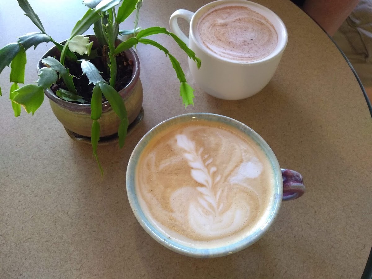 The Clay Cup - A Coffee Pottery - Photo 7