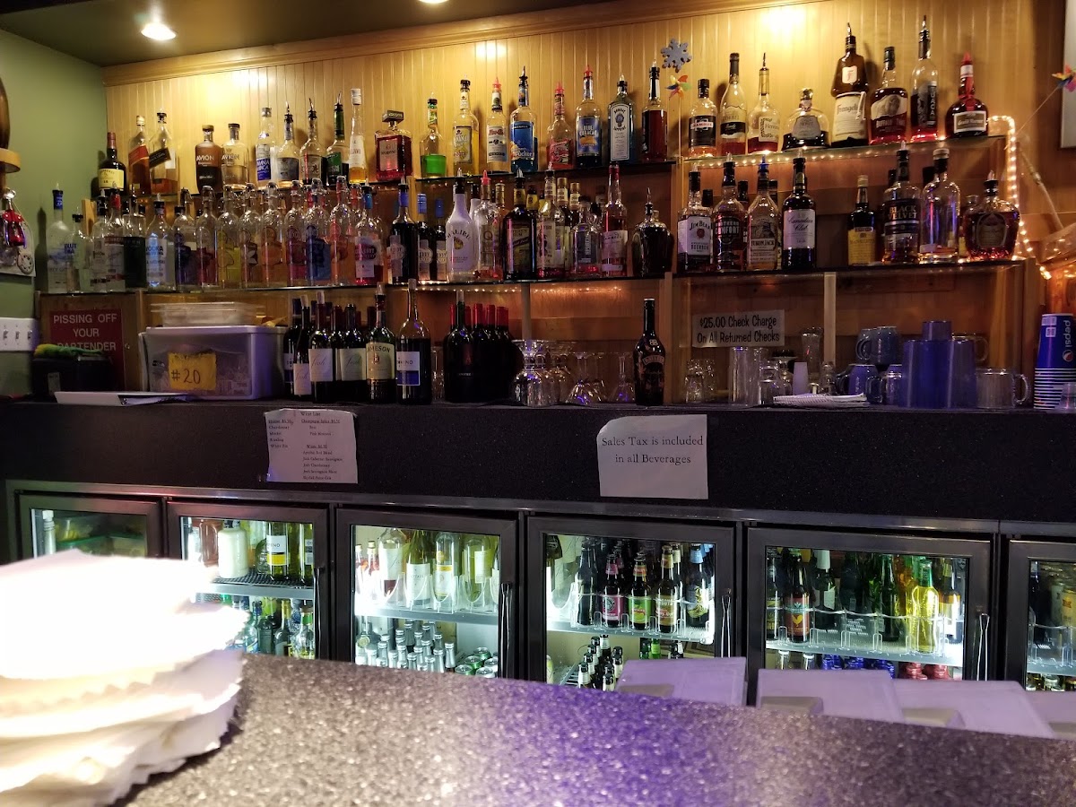 Jake's Bar & Grill - Photo 8