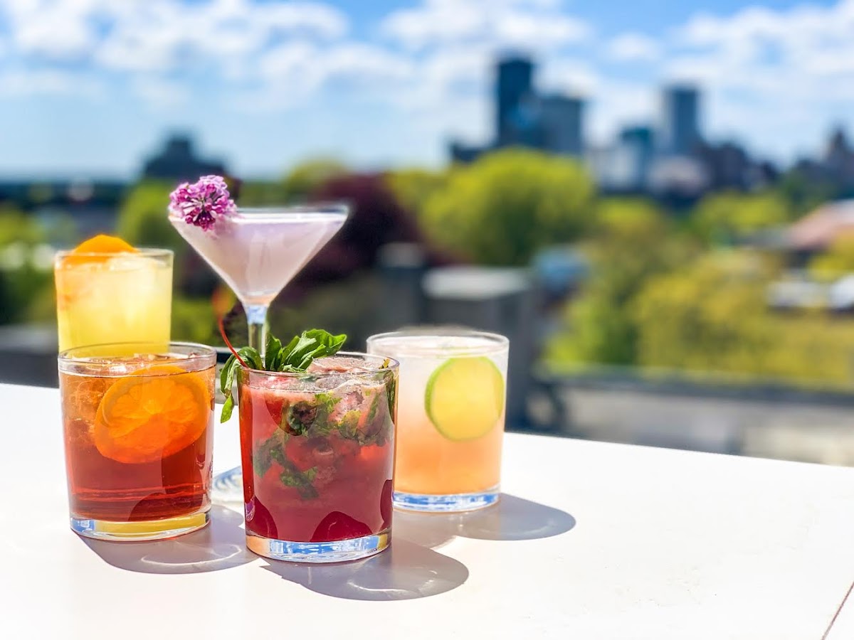 Hattie's Cocktails - Photo 1
