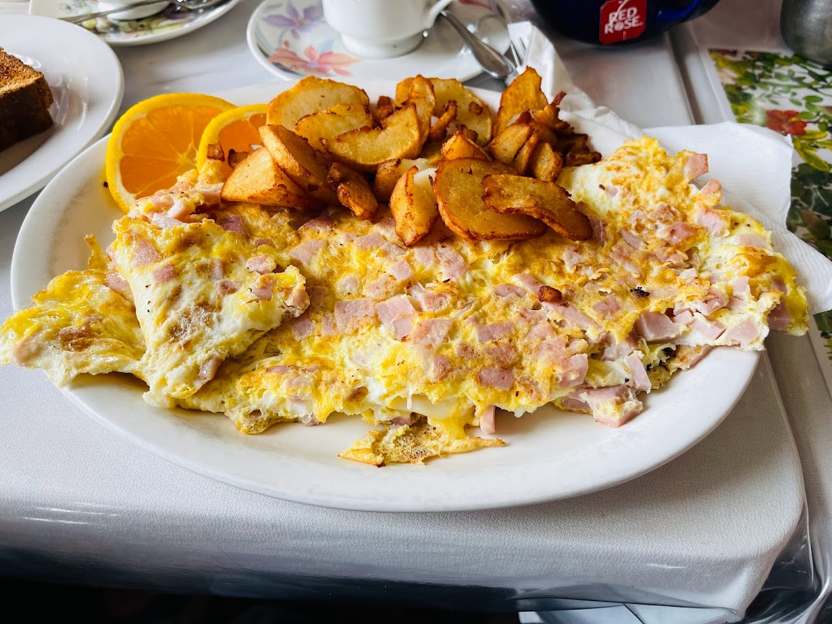 Riverview Inn & Restaurant - Photo 4