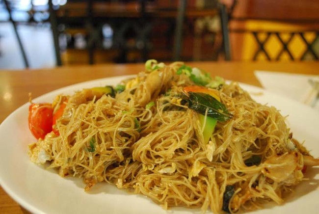Little China Restaurant - Photo 6