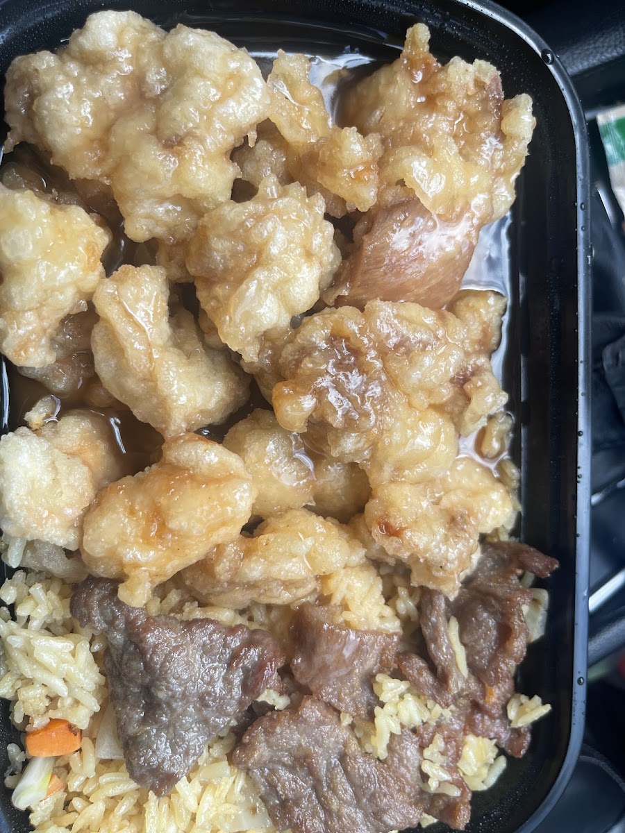 Little China Restaurant - Photo 7