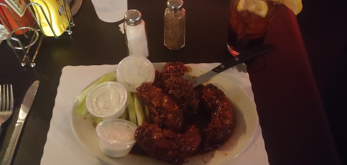 Lower Level Bar & Grill - Photo 5