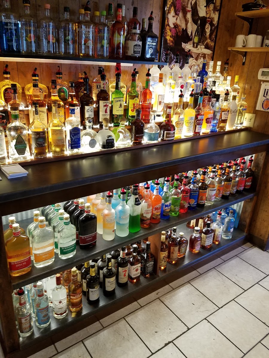 Miscues Sports Bar & Grille