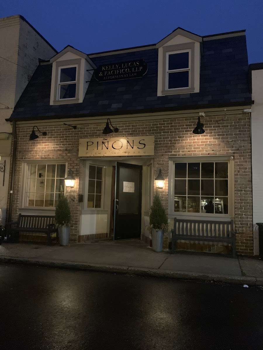 Pinons Pizza Company - Photo 3