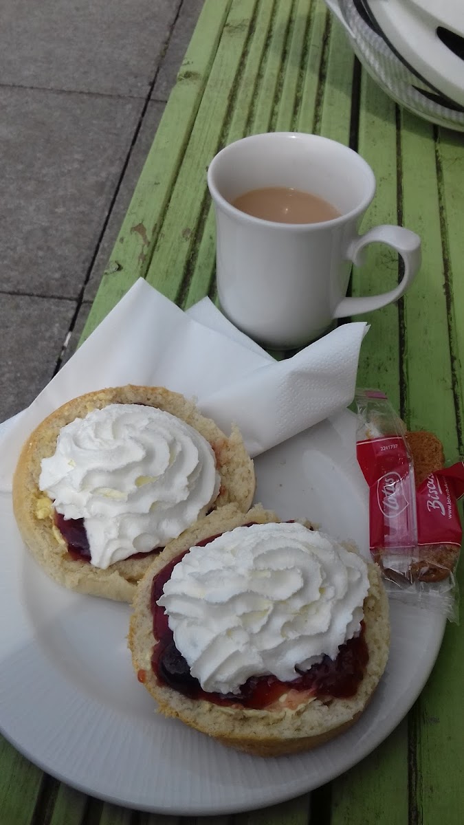 Pavilion Cafe - Photo 9