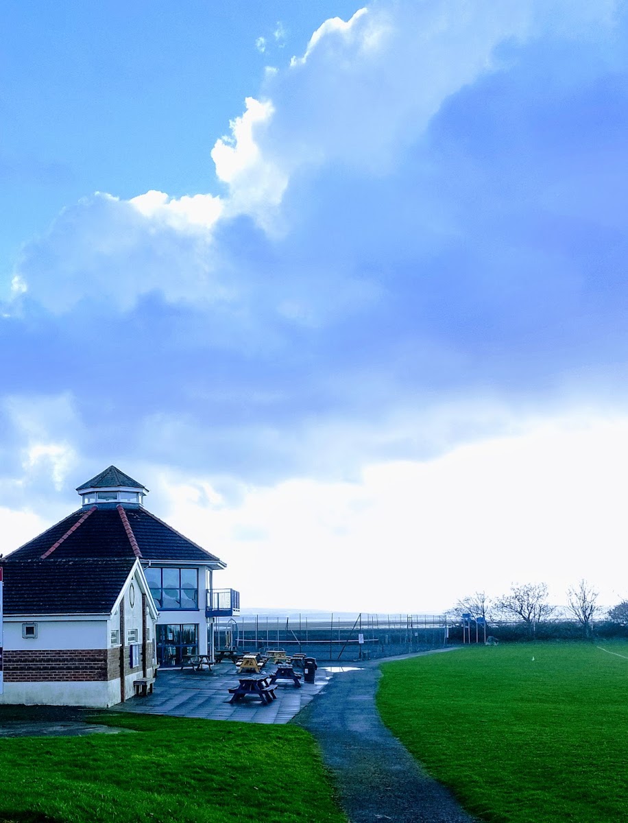 Pavilion Cafe - Photo 3