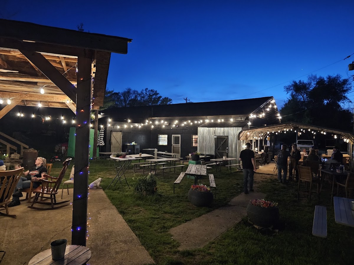 Audrey's Frogtown Tavern - Photo 2