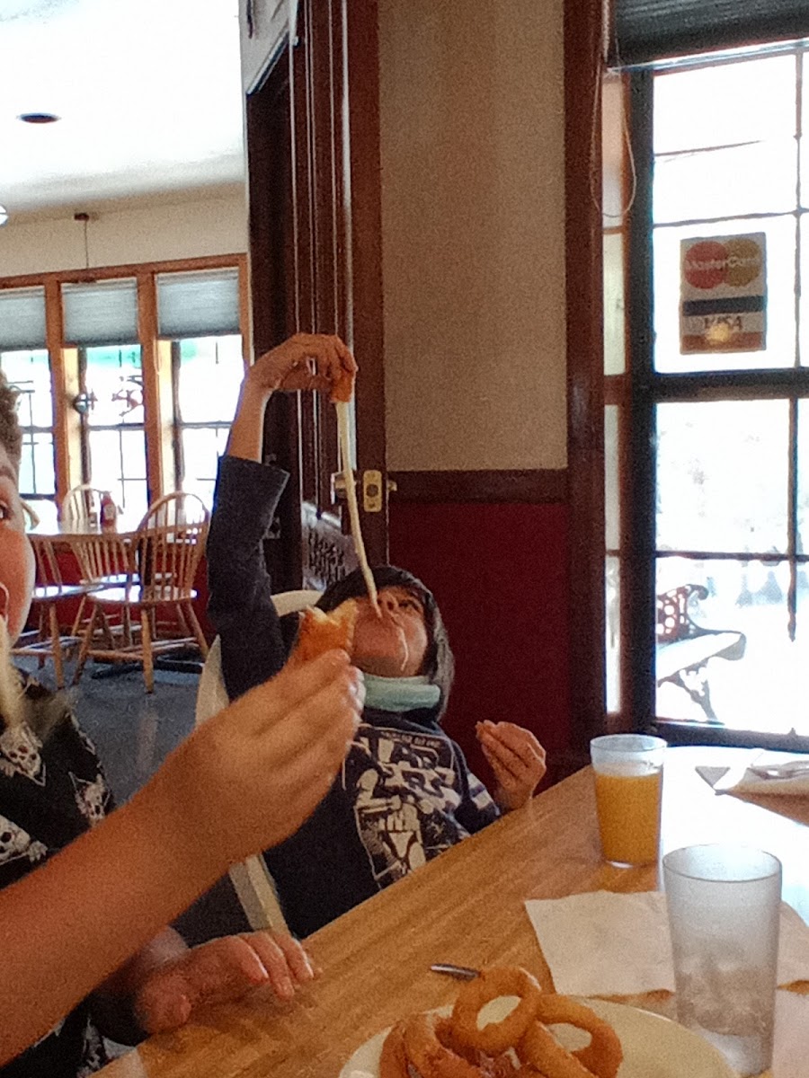Big John's Mountain Grill - Photo 7