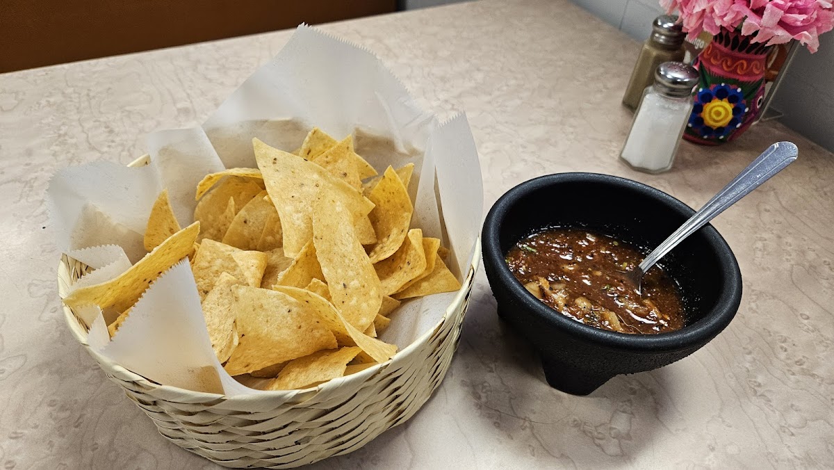 Muy Pronto's Mexican grill - Photo 3