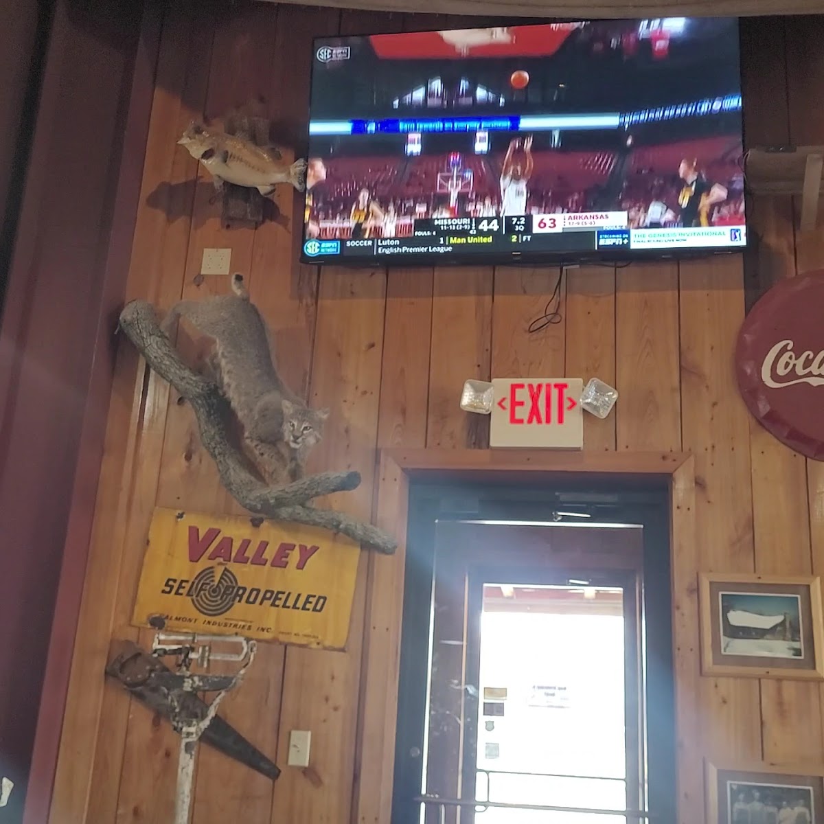 Wing Shack-Cheeseburger Grill - Photo 1
