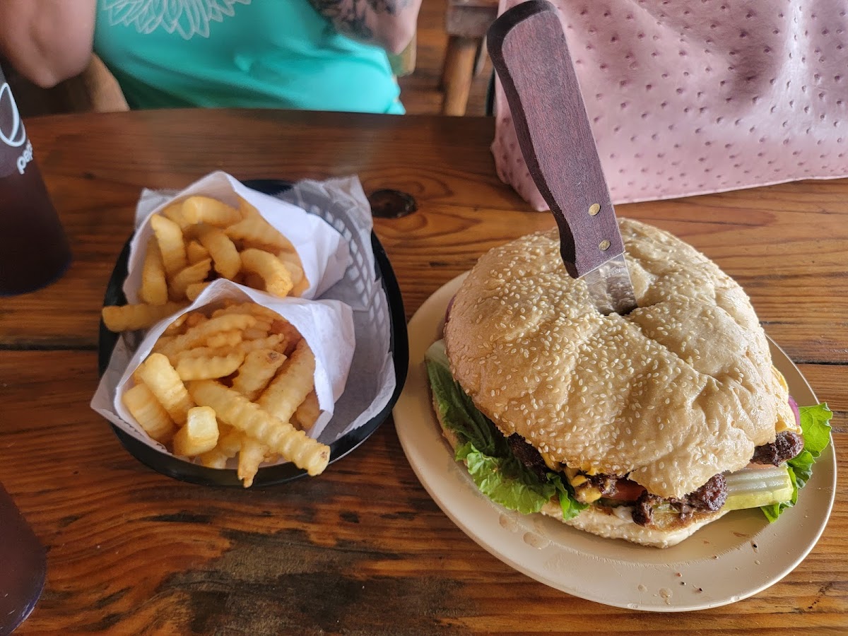 Wing Shack-Cheeseburger Grill - Photo 4