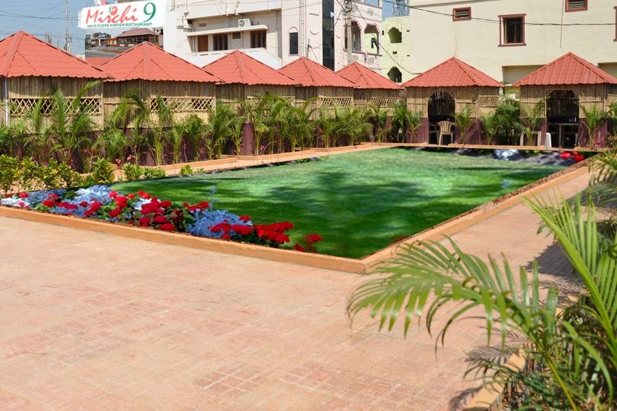 Naya Mirchi Garden Restraunt - Photo 2