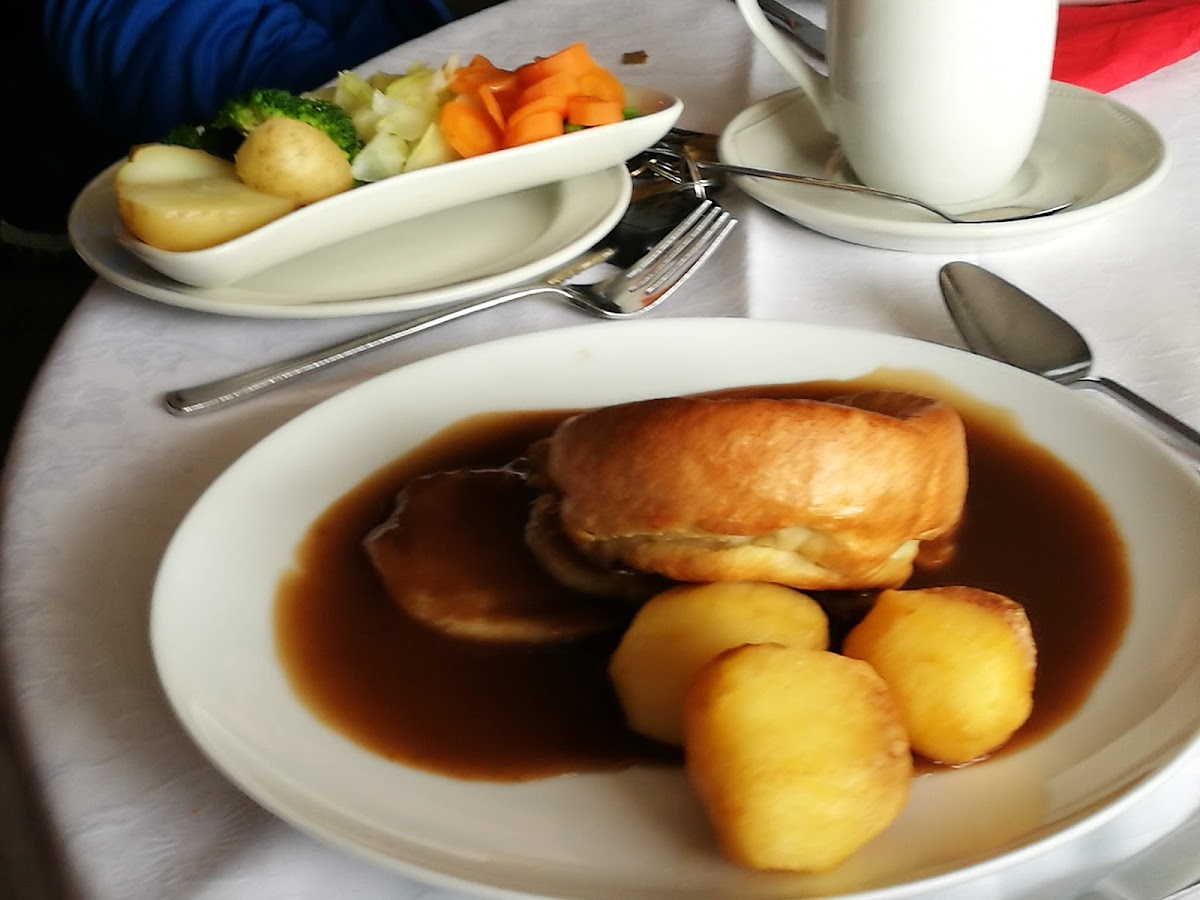 Newchurch House Restaurant - Photo 3