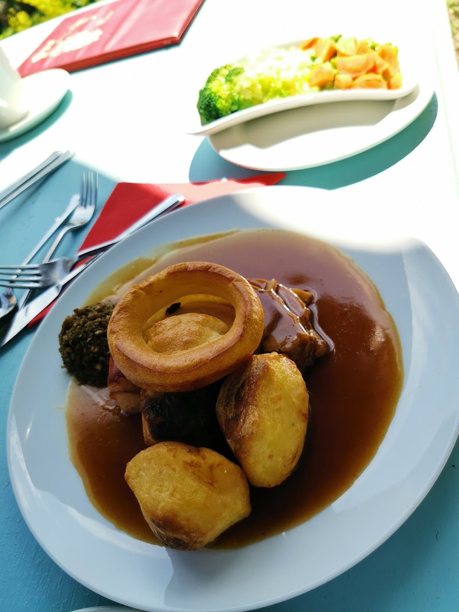 Newchurch House Restaurant - Photo 4