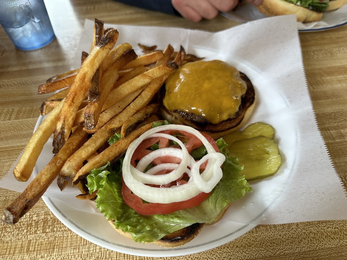 Little Chief Restaurant - Photo 1