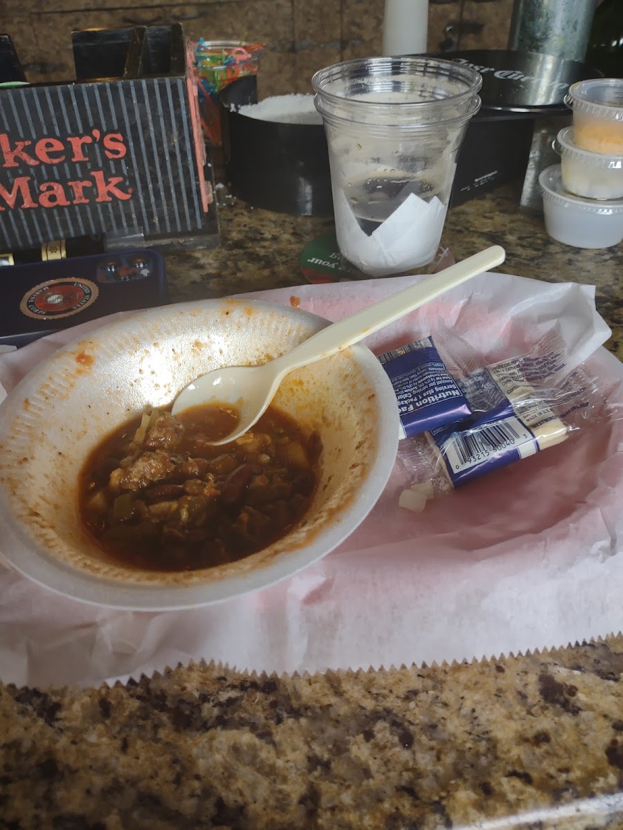 Harold's Place Chickee Bar And Grill - Photo 8