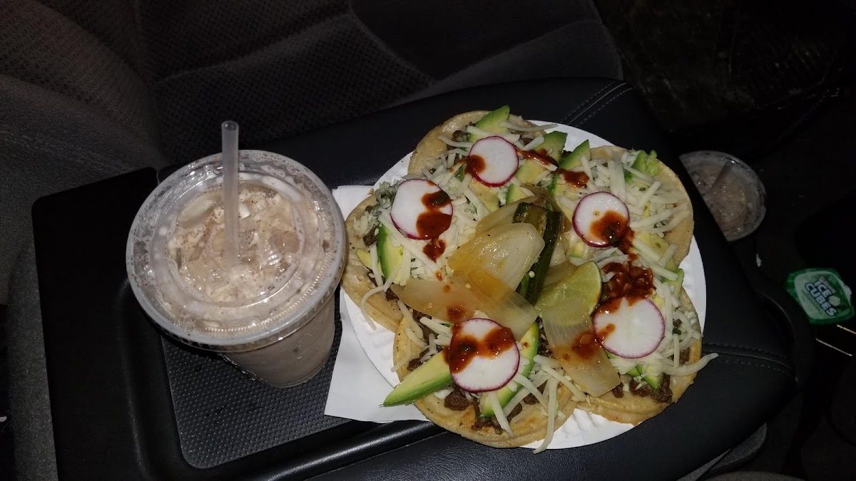 Taqueria La Esperanza - Photo 6