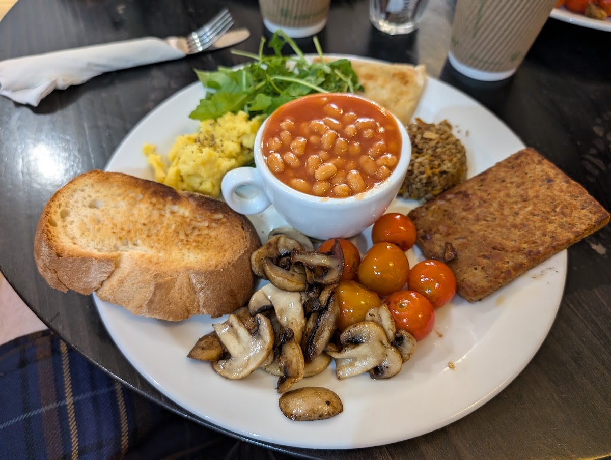 Rose & Grants Cafe - Photo 3