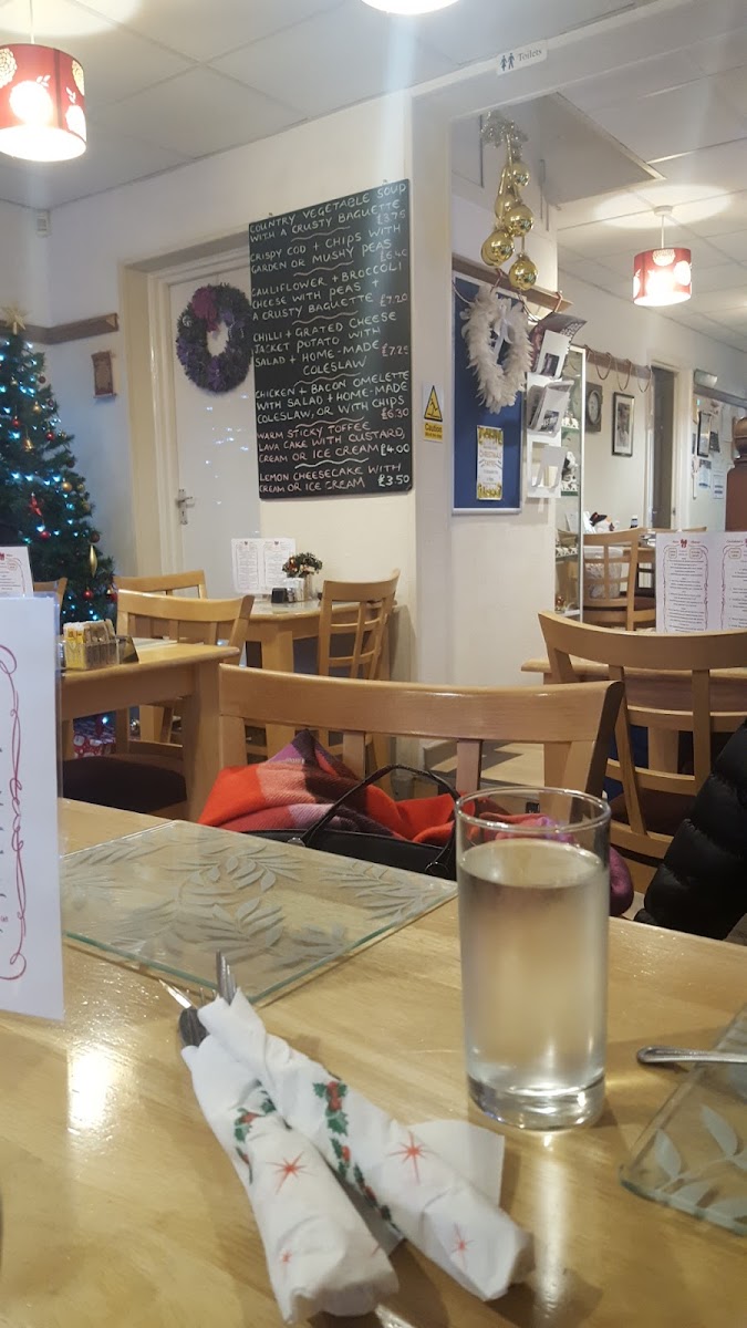 Muffins Tea Rooms , Takeaway And Delivery - Photo 3
