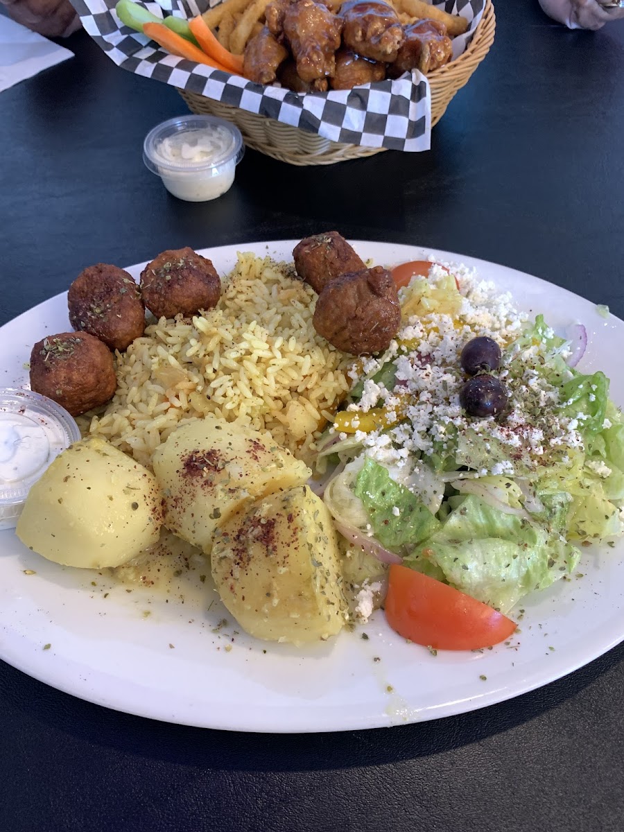 Souvlaki Grill - Photo 8