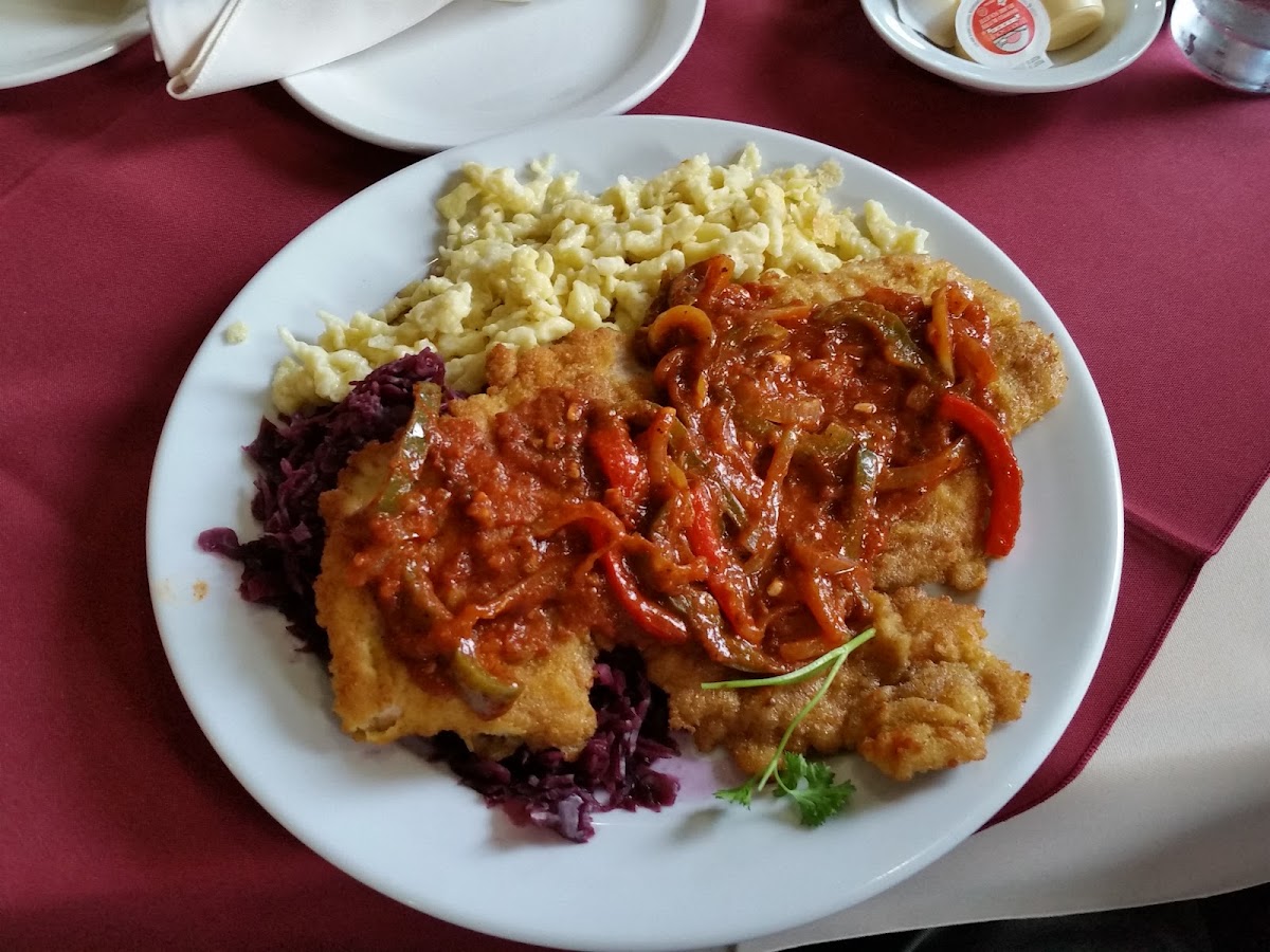 Sauter's Inn Restaurant - Photo 9
