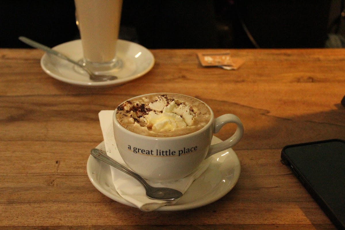 A Great Little Place - Photo 3