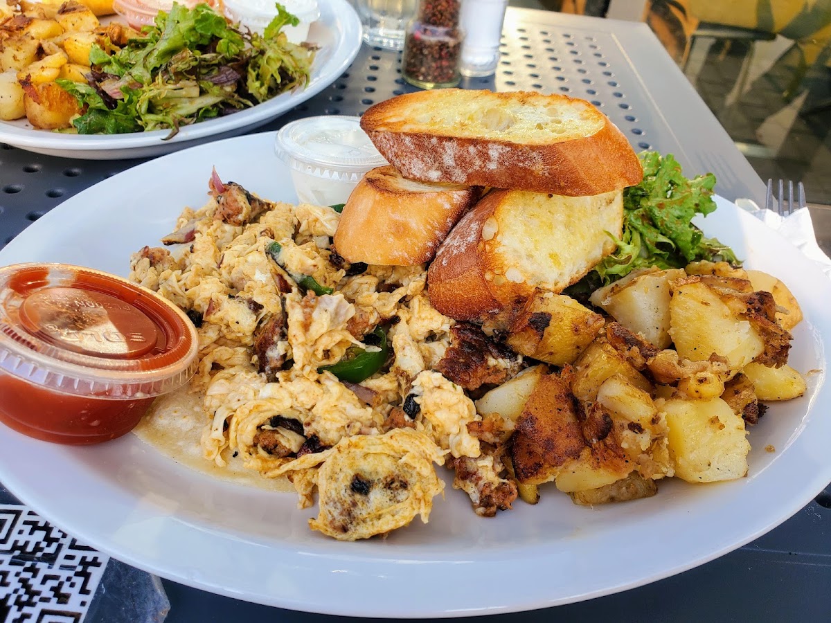 Huevos Gourmet - Photo 4