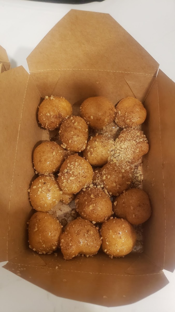 Yaya’s cafe & loukoumades - Photo 4