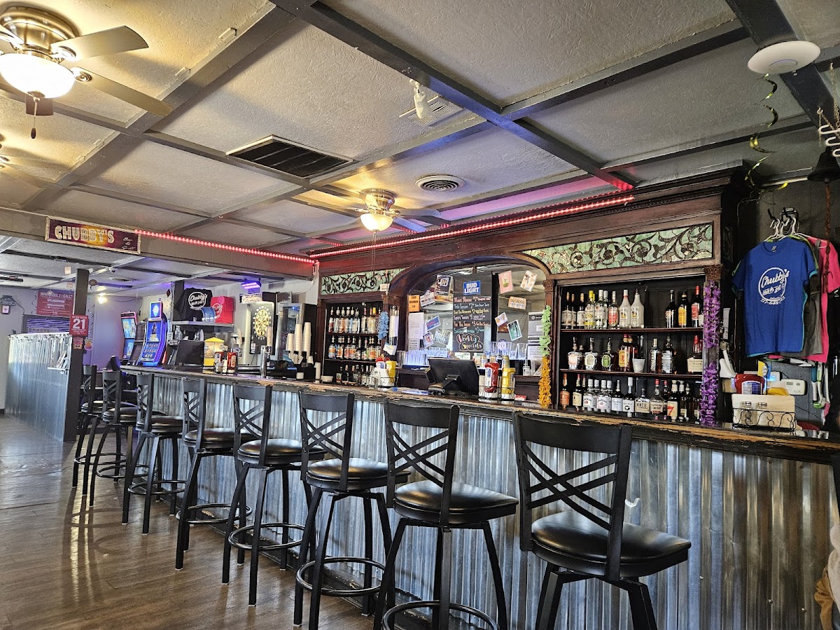 Chubby's Bar & Grill - Photo 3