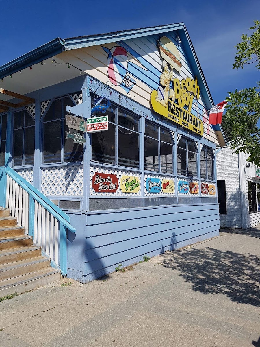 Gimli Beach Boy Restaurant