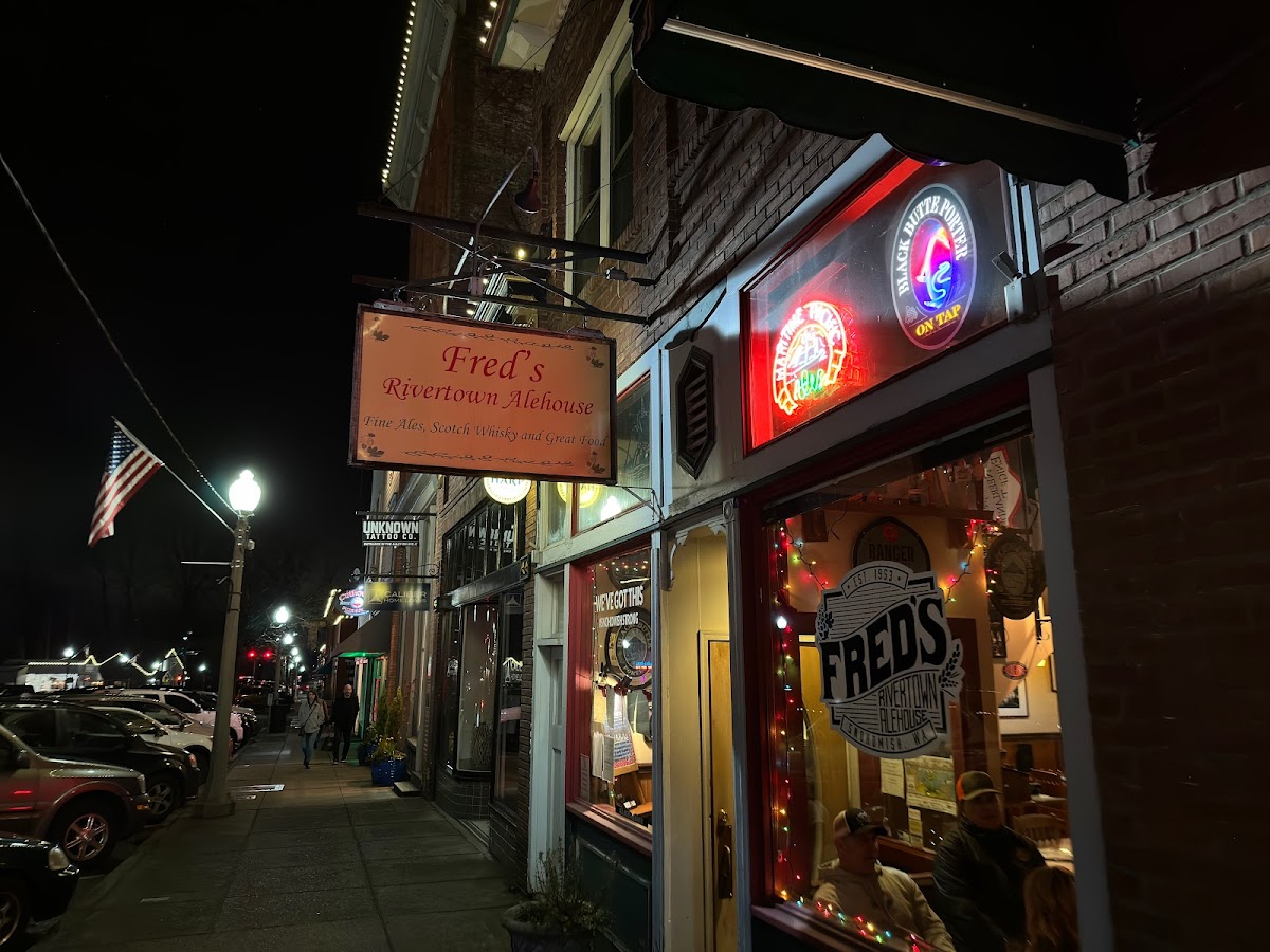 Fred's Rivertown Alehouse