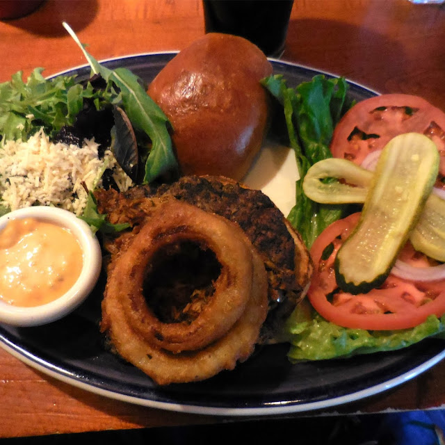 Alehouse Burger