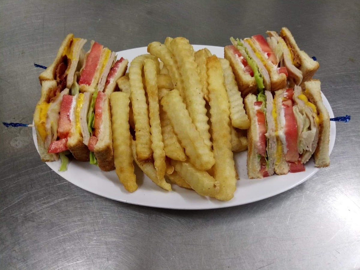 Boonville Restaurant - Photo 9