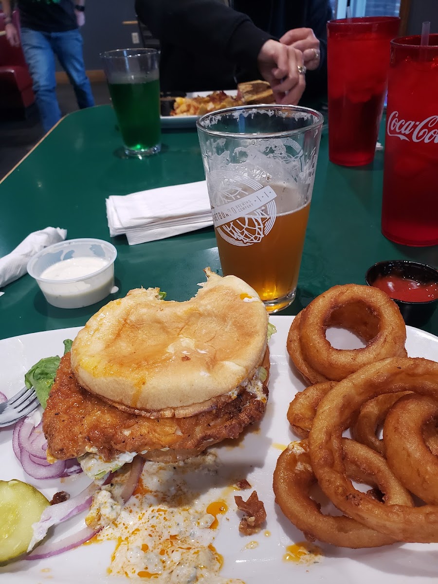 Putters Sports Grill - Maineville - Photo 7