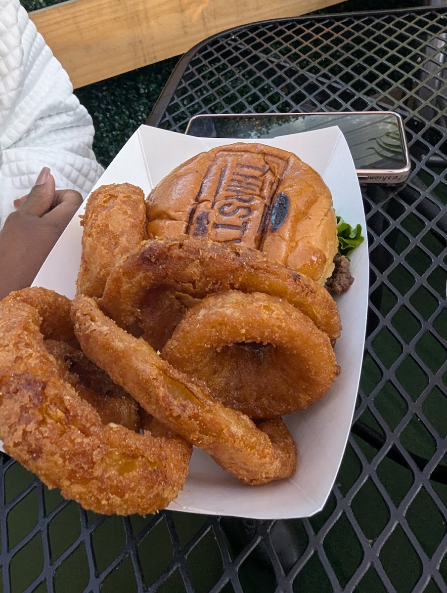 Thirsty’s Burgers - Photo 6