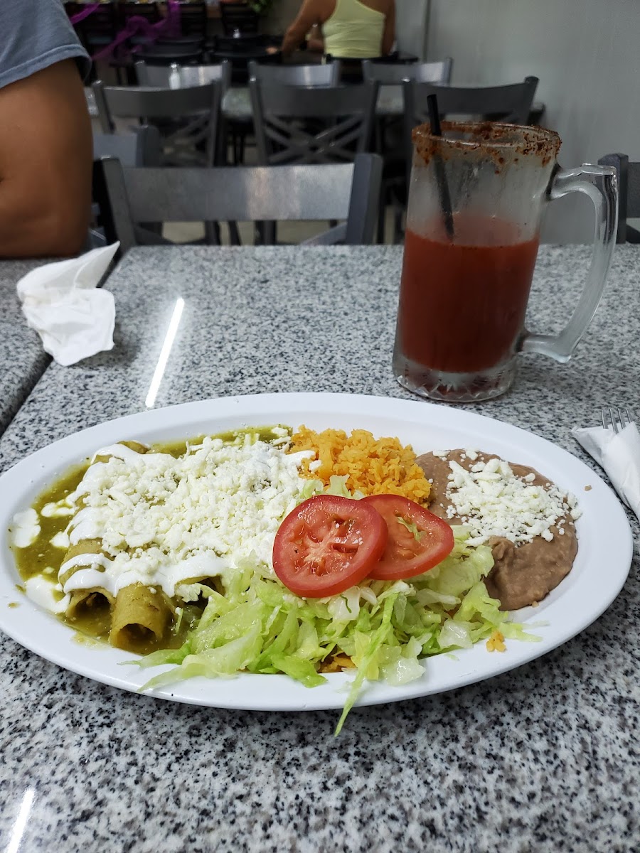 Antojitos Mi Pueblo - Photo 8
