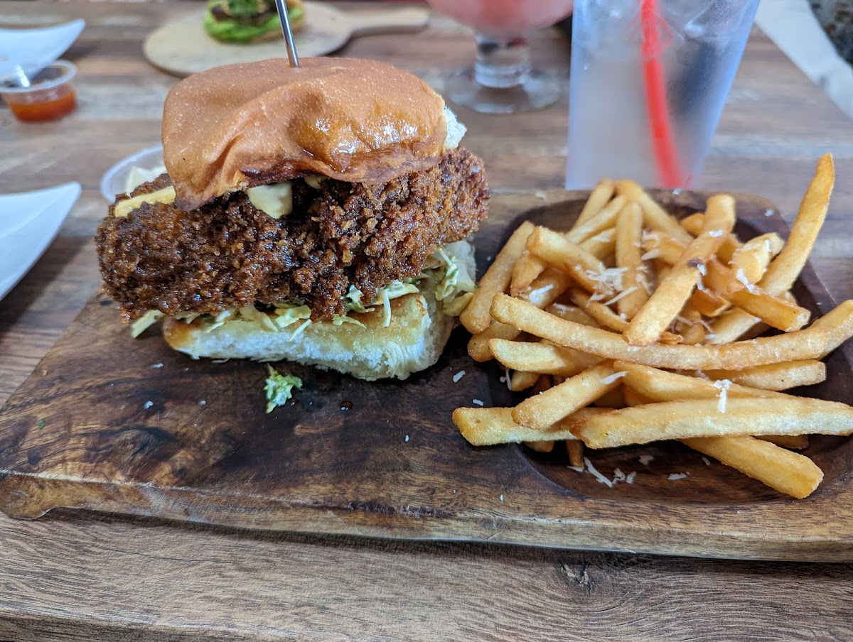 375 Social Kitchen - Photo 9