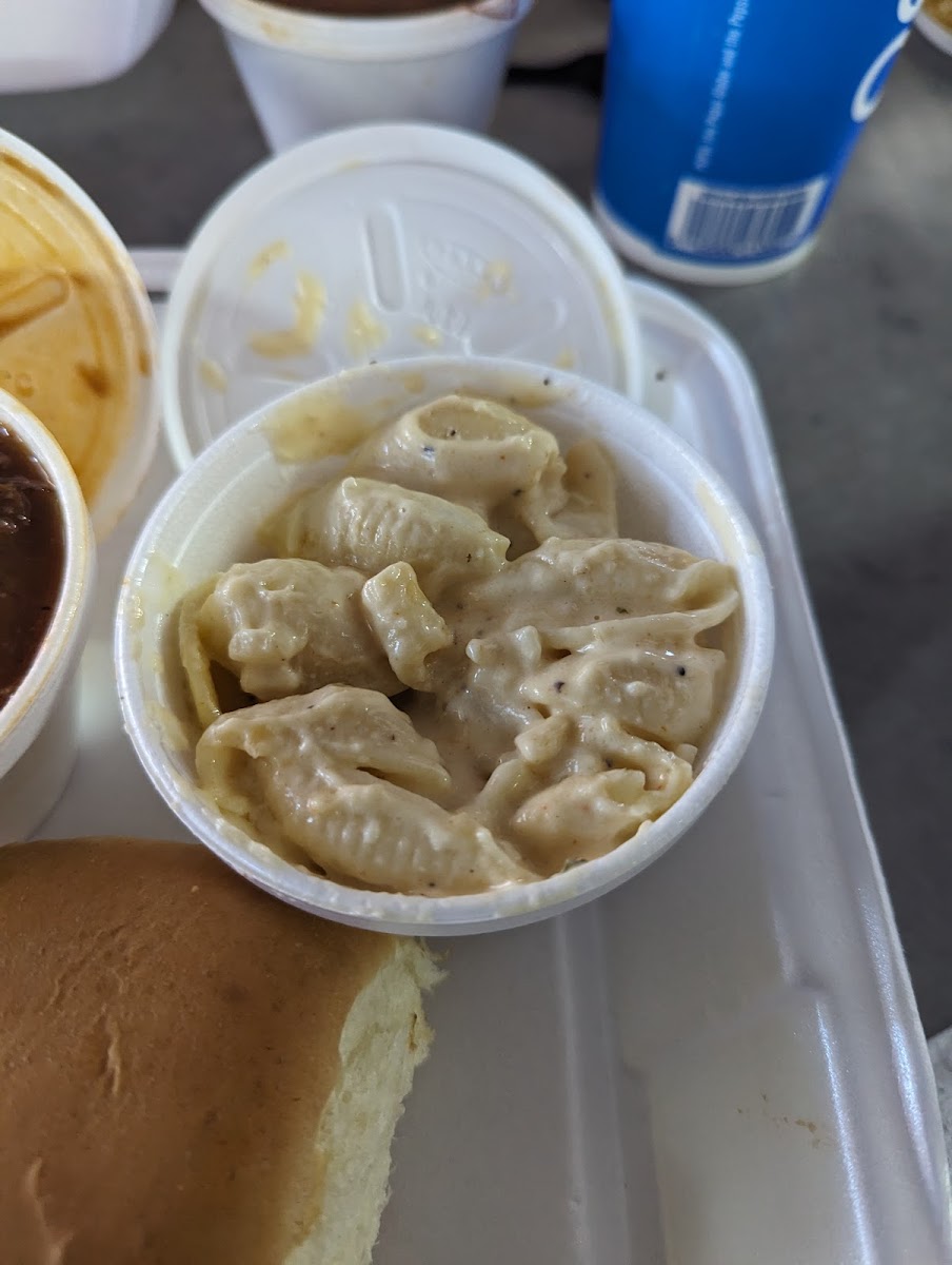 Hungry Al's BBQ - Photo 8