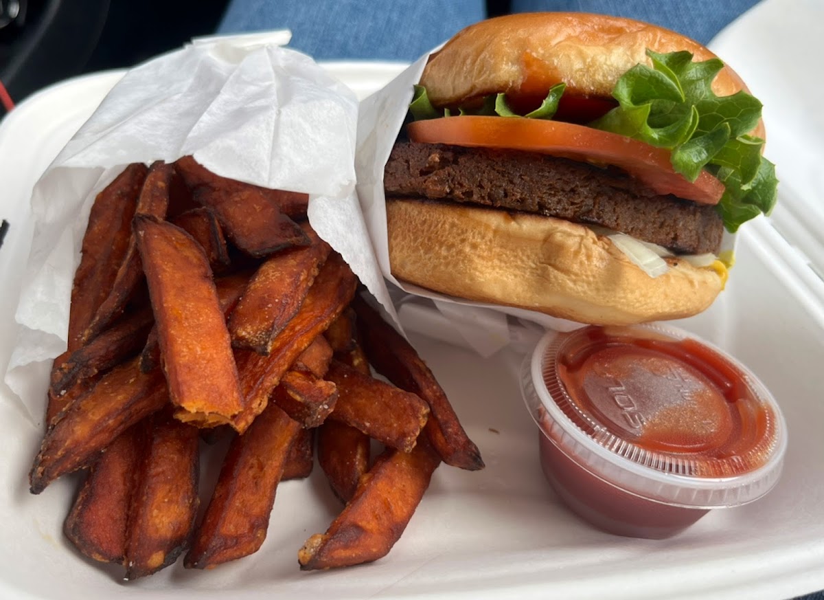 Skagit Valley Burger Express - Photo 3