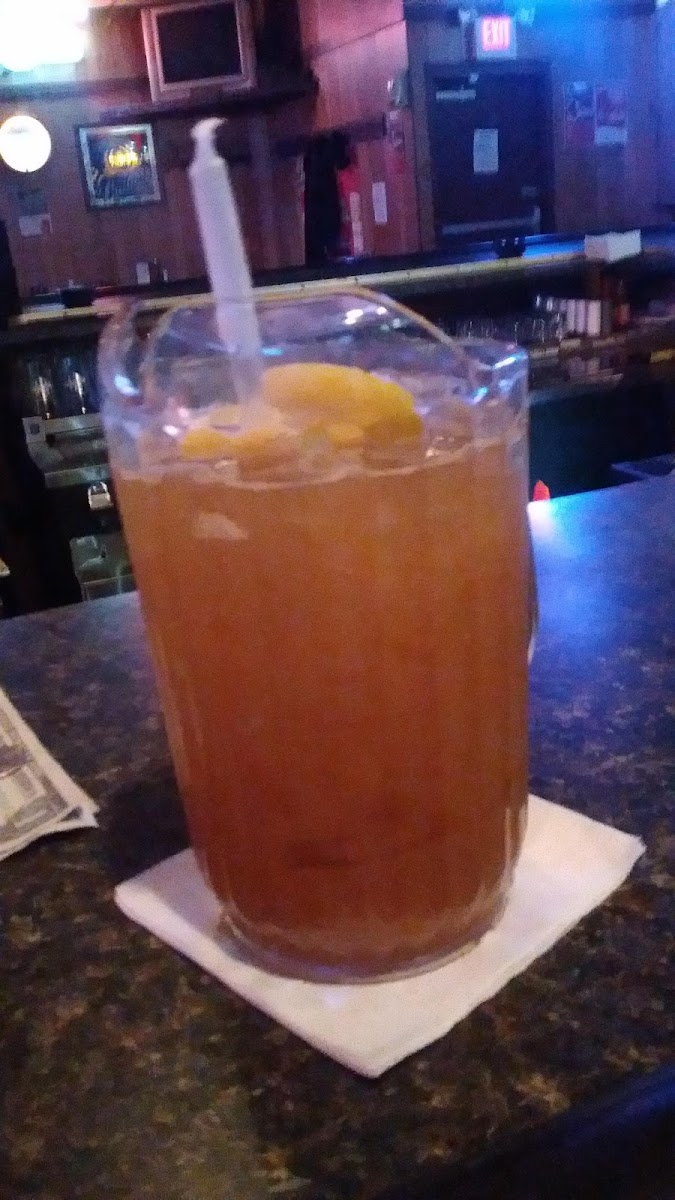 Harvey Wilner's Village Tavern - Photo 4