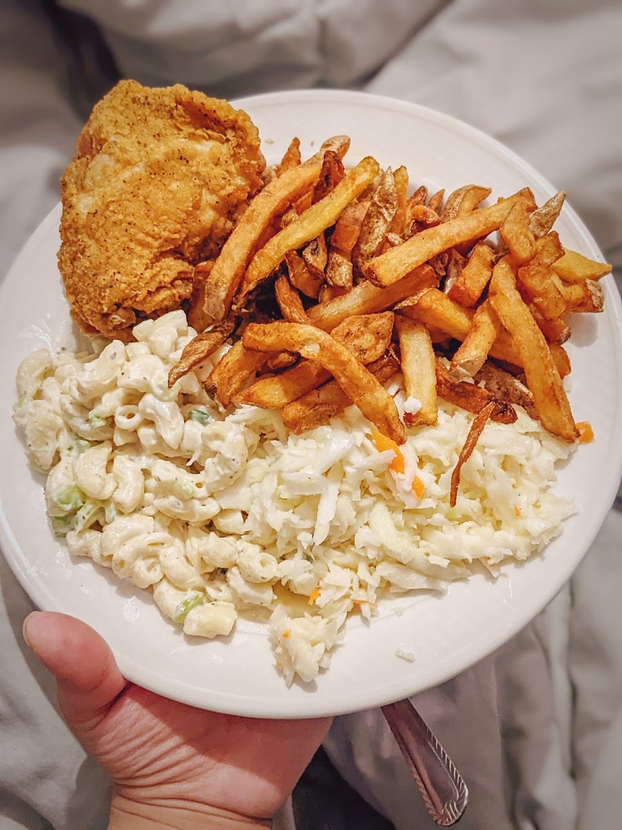 Candy's Fried Chicken - Photo 4