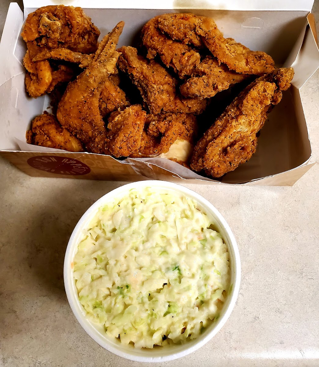 Candy's Fried Chicken - Photo 6
