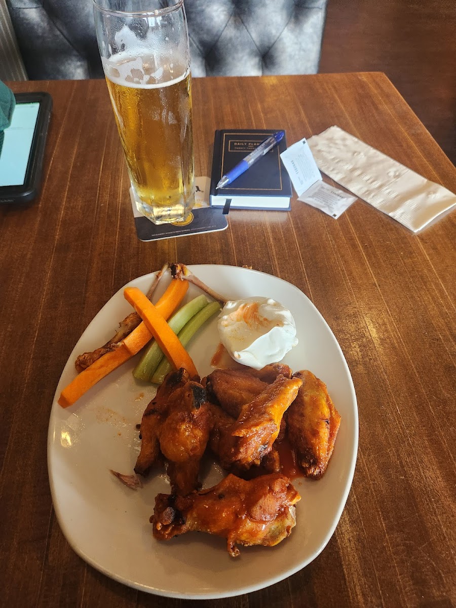 Oil Country Taphouse - Photo 7