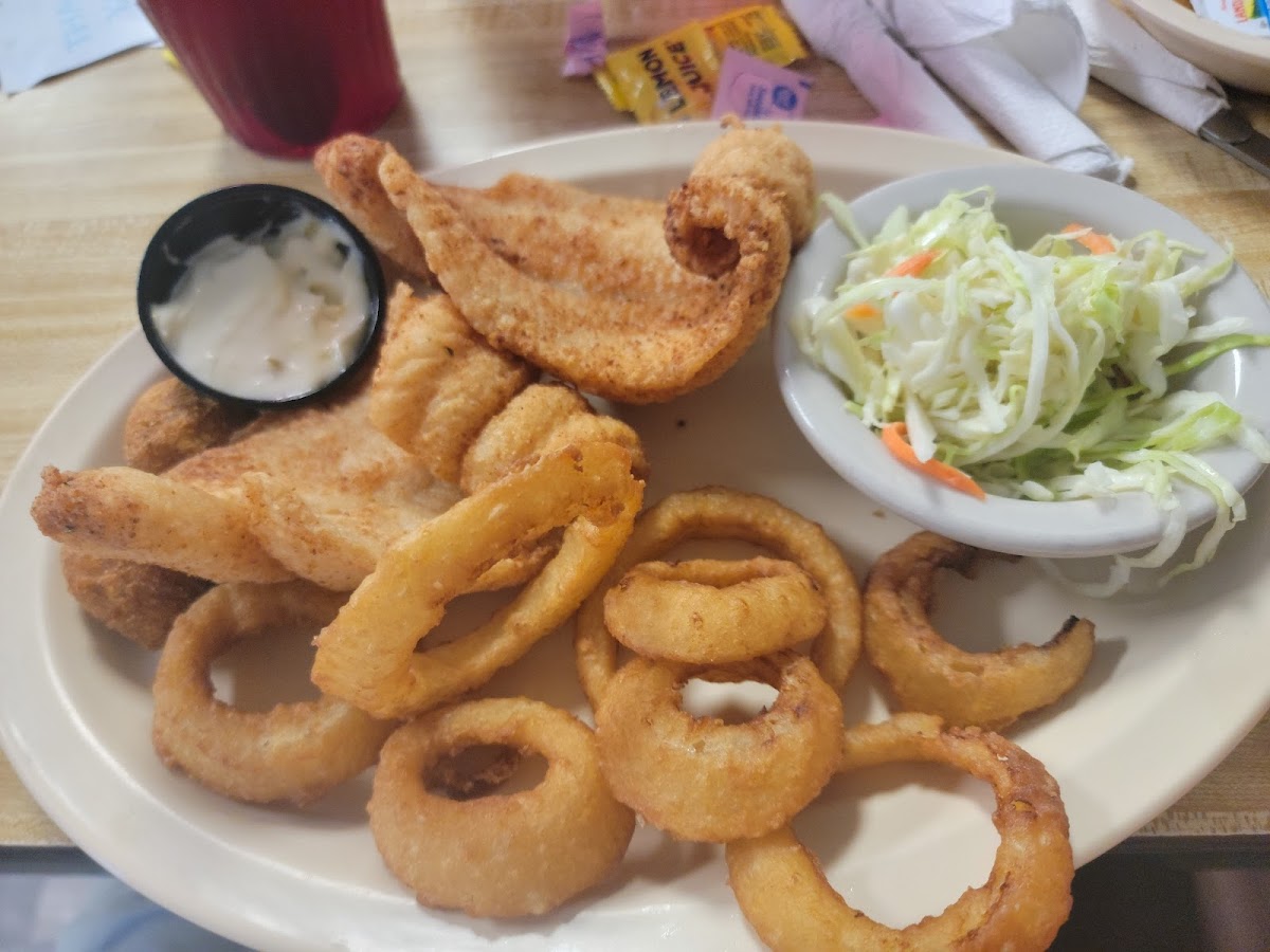 Howie's Family Restaurant - Photo 1