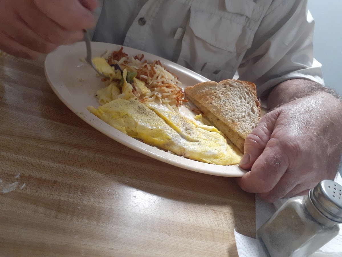 Howie's Family Restaurant - Photo 3