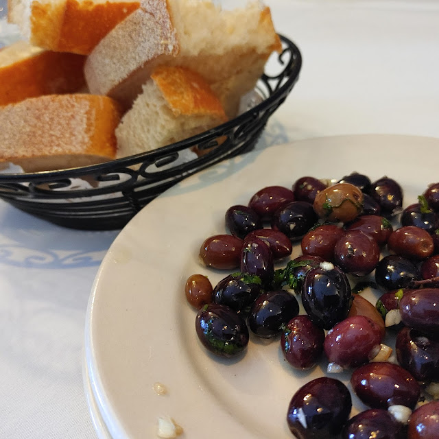 Olives with Garlic and Cilantro