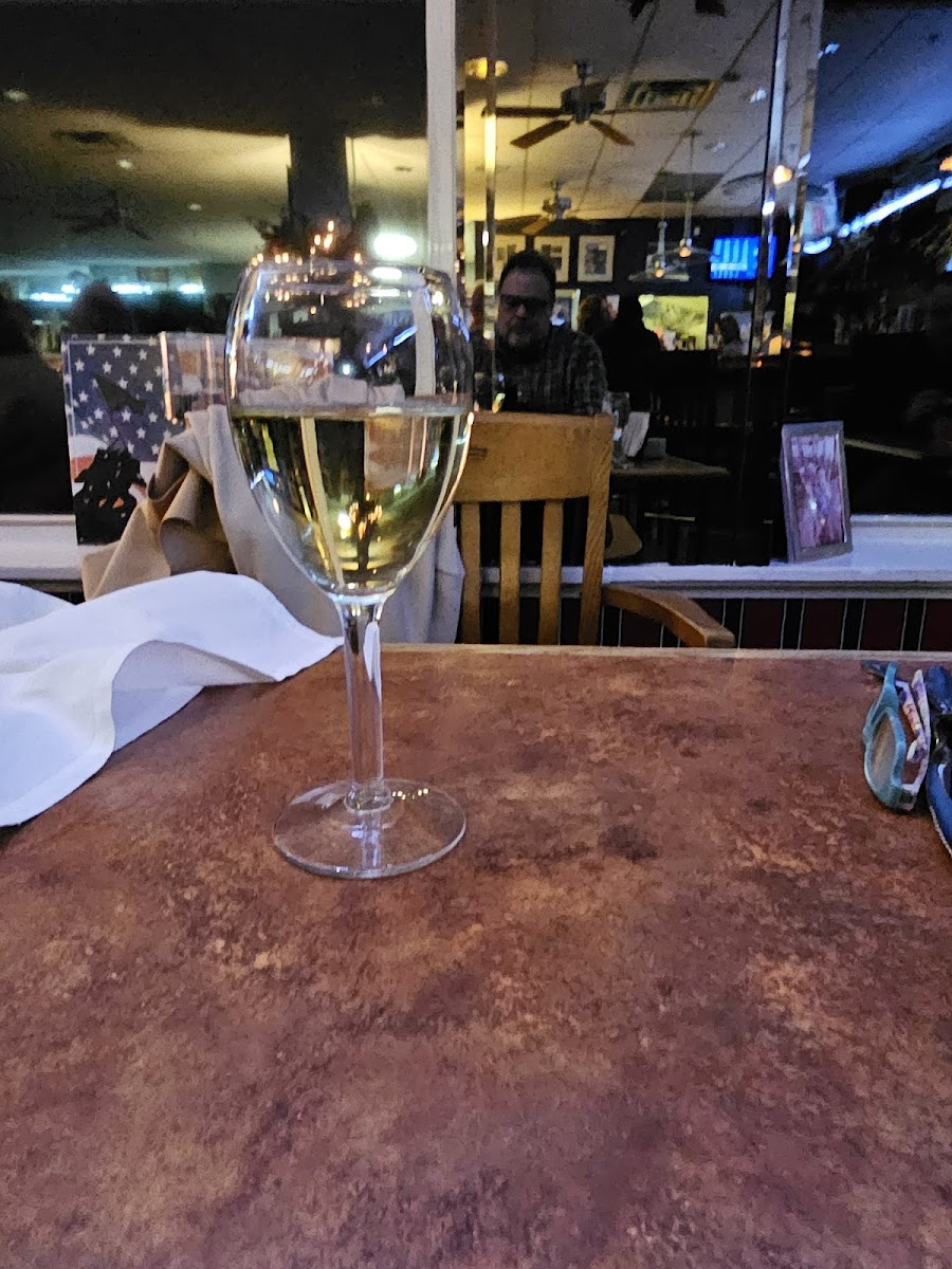 Waterfront Grille - Photo 6